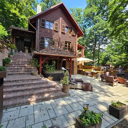 Roenkhaz Ferienhaus *