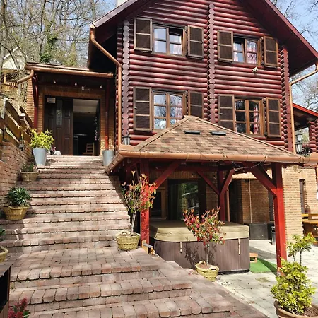 Roenkhaz Ferienhaus