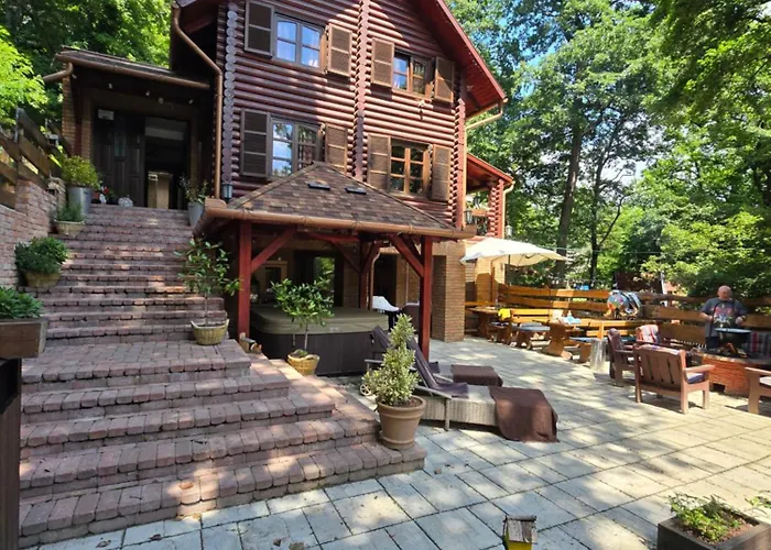 Roenkhaz Semesterbostad *