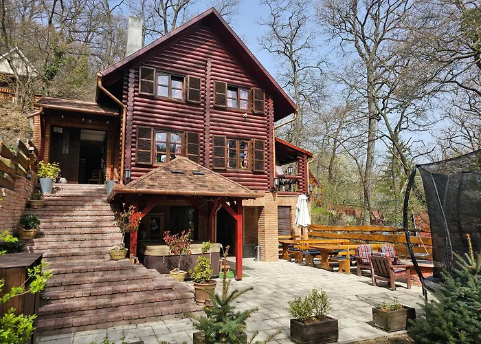 Semesterbostad Roenkhaz