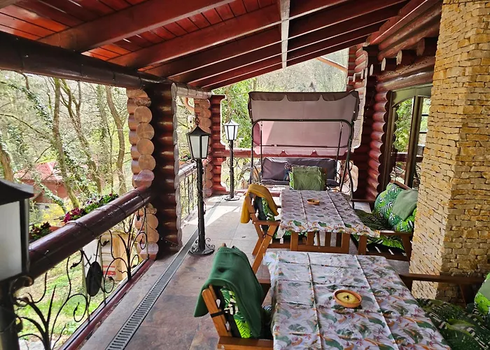 Roenkhaz Semesterbostad *