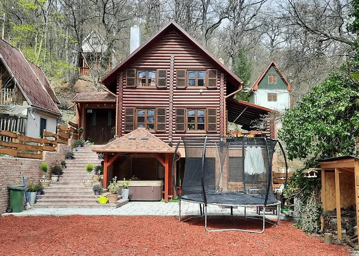 Roenkhaz Semesterbostad Noszvaj